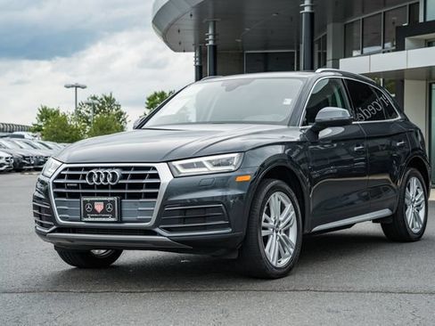 Used 2018 Audi Q5 2.0T Premium Plus w/ Premium Plus Package AWD/4WD image 3