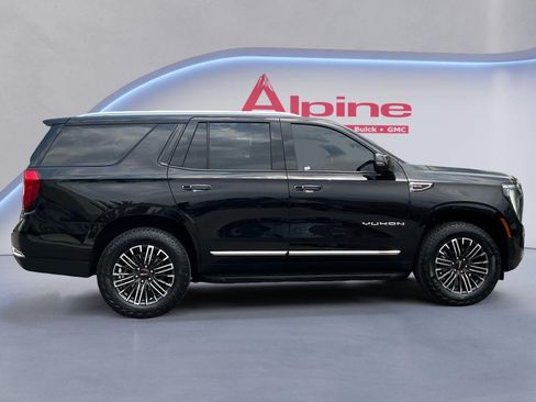 Used 2025 GMC Yukon Elevation AWD/4WD image 6