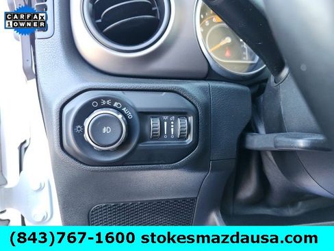 Used 2020 Jeep Wrangler Unlimited Willys image 19