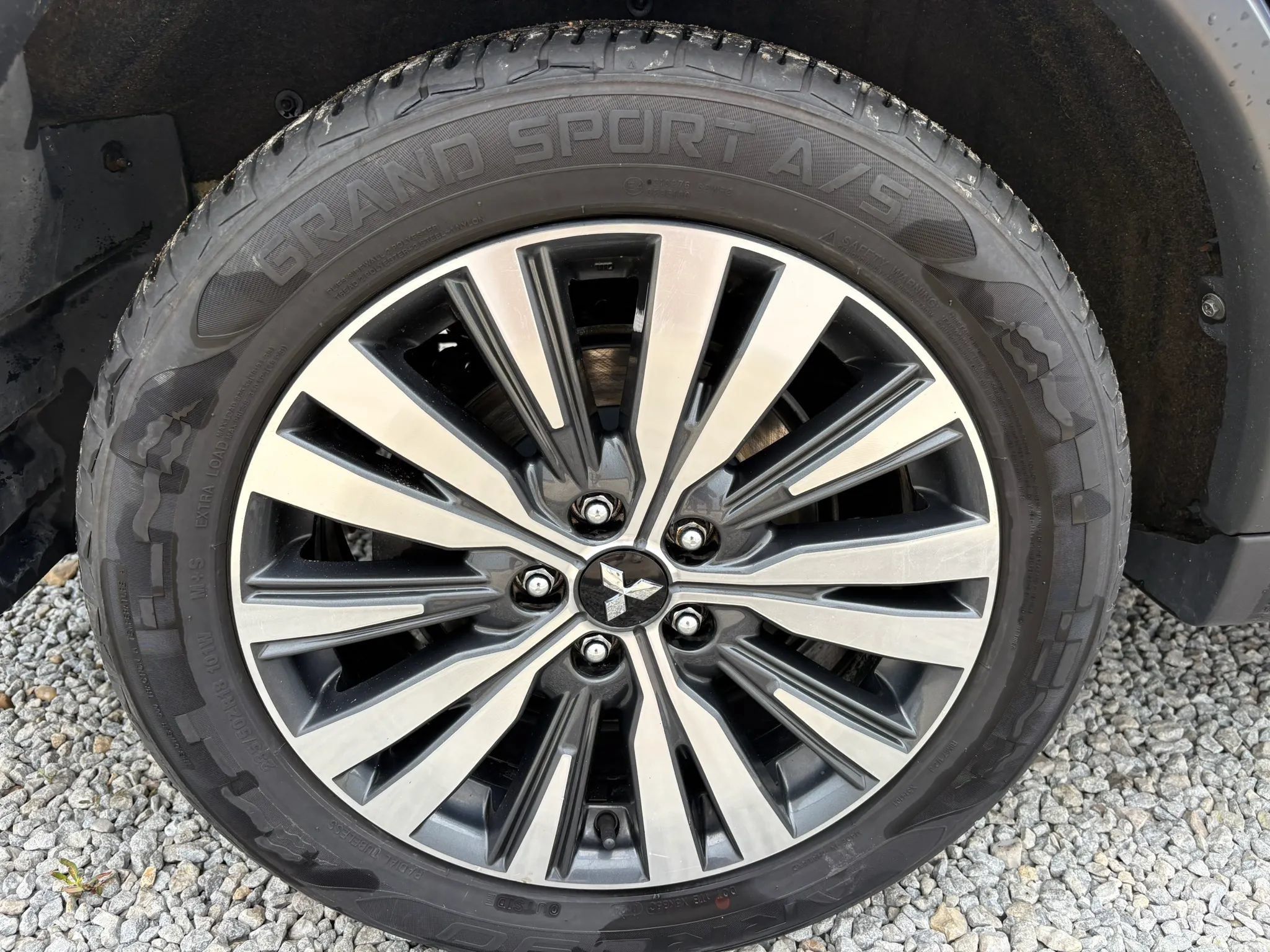Used 2020 Mitsubishi Outlander SEL AWD/4WD image 9