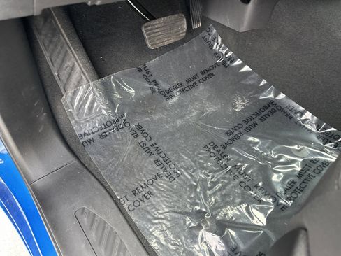 Used 2025 Chevrolet Silverado 1500 Custom image 17