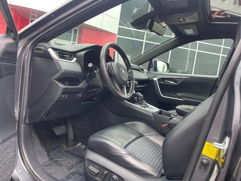 Used 2019 Toyota RAV4 XSE AWD/4WD image 10