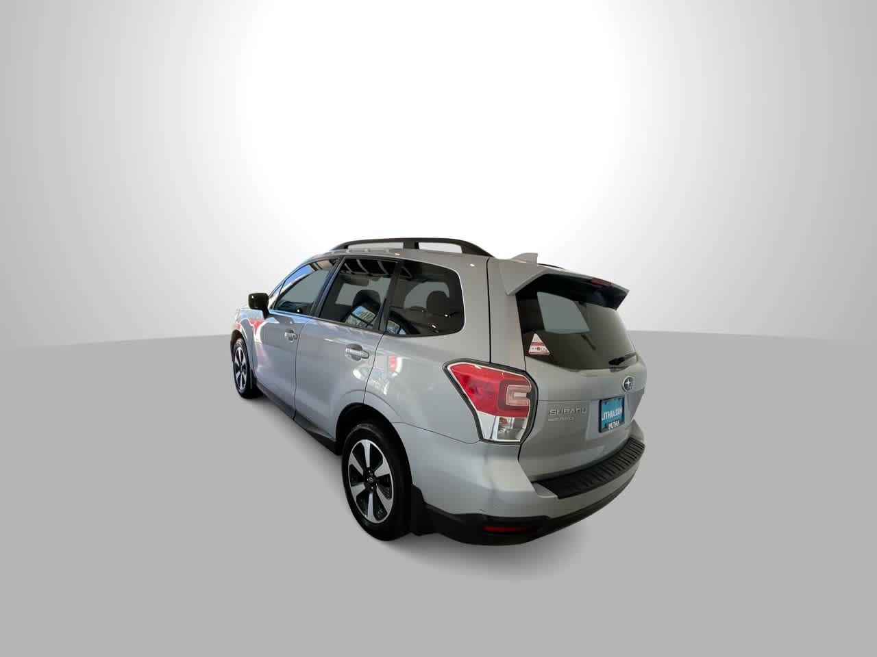 Used 2018 Subaru Forester 2.5i Premium AWD/4WD image 6