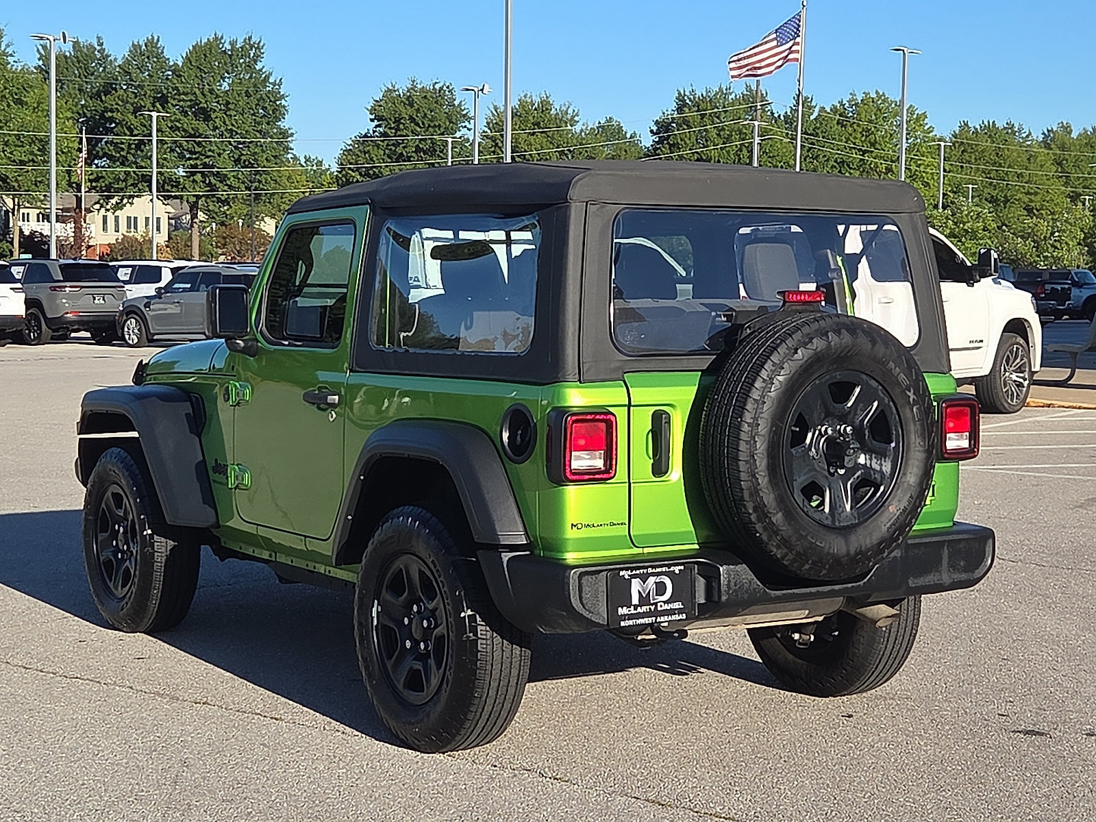 Used 2025 Jeep Wrangler Sport AWD/4WD image 4