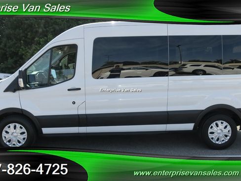 Used 2023 Ford Transit 350 XLT image 9