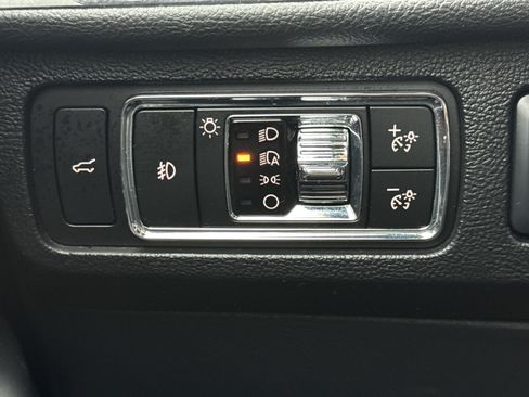 Used 2024 Lincoln Navigator Reserve image 14