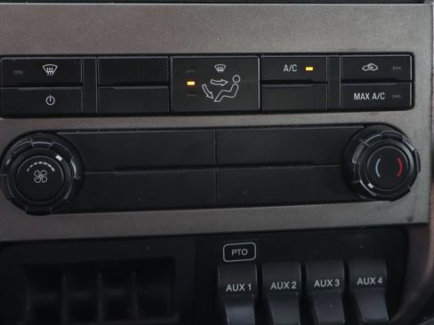 Used 2023 Ford F650 2WD Regular Cab Super Duty image 27