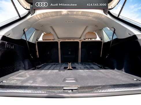 Used 2023 Audi Q7 2.0T Premium Plus w/ Premium Plus Package AWD/4WD image 49