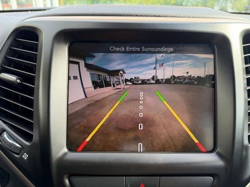 Used 2016 Jeep Cherokee Limited AWD/4WD image 40