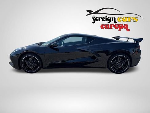 Used 2025 Chevrolet Corvette Stingray Coupe w/ 1LT RWD image 4
