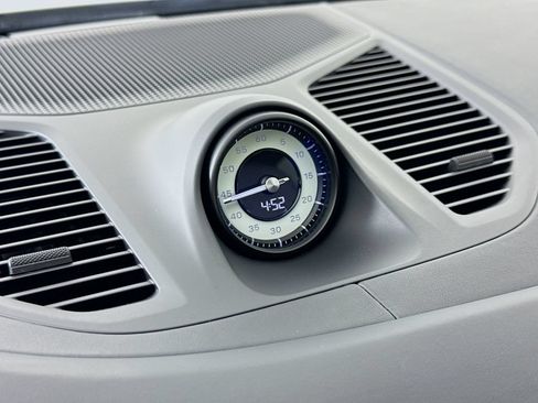 Certified 2024 Porsche Cayenne S AWD/4WD image 18