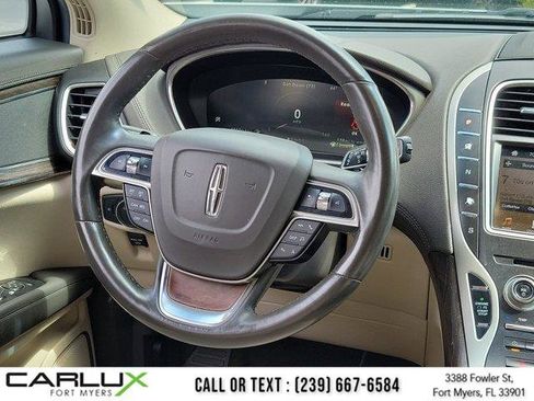 Used 2019 Lincoln Nautilus Select image 20