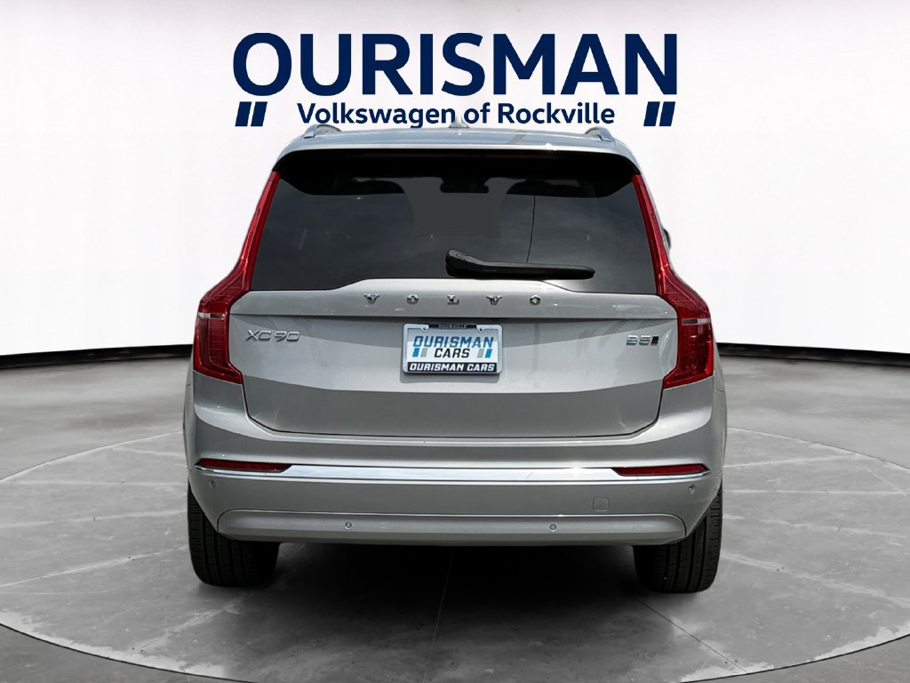 Used 2025 Volvo XC90 B5 Core AWD/4WD image 5
