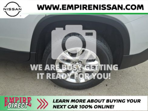 Used 2020 Chevrolet Traverse LS FWD image 3