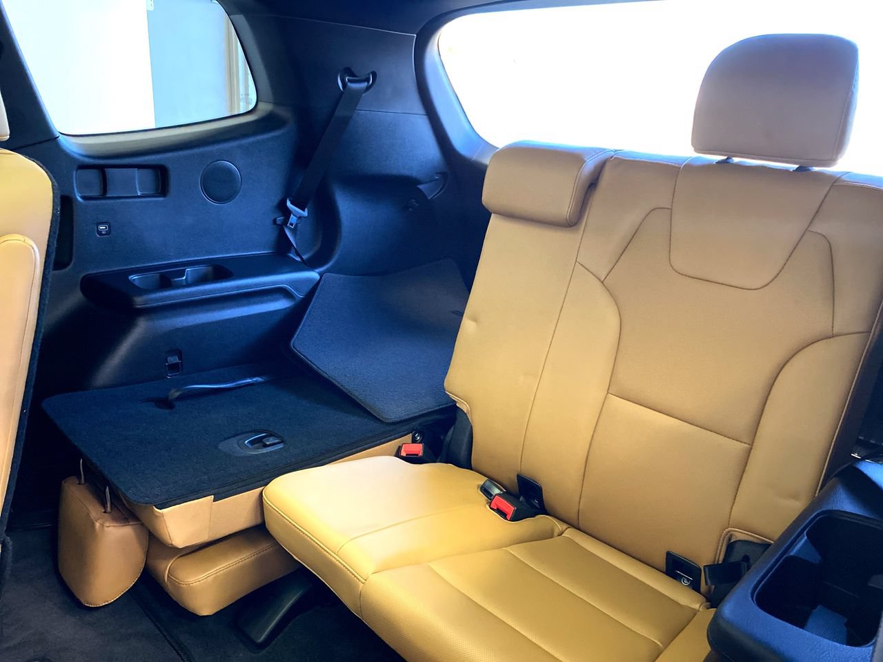 Used 2020 Kia Telluride SX w/ Towing Package FWD image 36