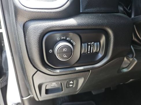 Used 2025 RAM 1500 Laramie AWD/4WD image 17