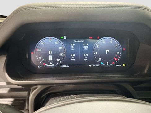 Used 2026 Land Rover Defender 110 S AWD/4WD image 13