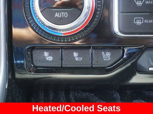 Used 2024 GMC Yukon Denali AWD/4WD image 8