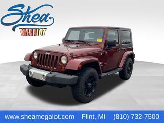 Used 2009 Jeep Wrangler Sahara w/ Dual Top Group video 1
