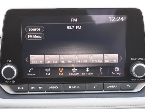 Used 2025 Nissan Rogue SV AWD/4WD image 24