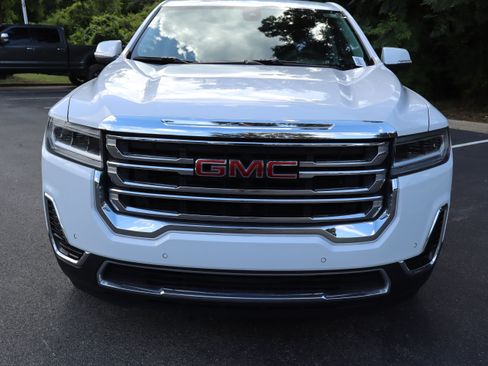 Used 2023 GMC Acadia SLE FWD image 18