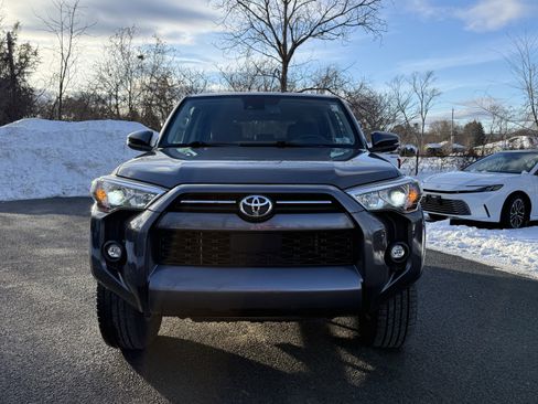 Used 2022 Toyota 4Runner SR5 Premium w/ Moonroof Package image 14