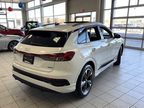 Used 2024 Audi Q4 e-tron Premium Plus w/ Premium Plus image 5
