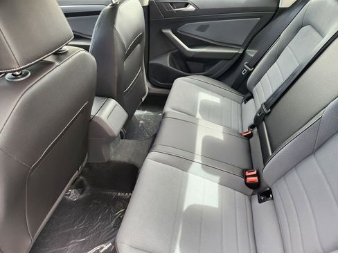 New 2026 Volkswagen Jetta SE FWD image 19