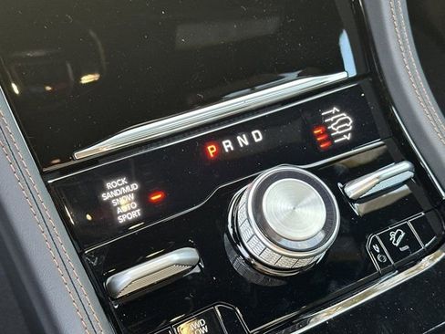 New 2025 Jeep Grand Cherokee Summit image 29