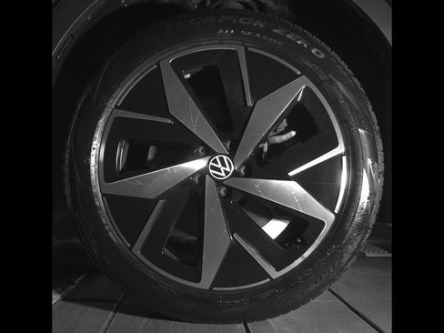 Certified 2023 Volkswagen ID.4 Pro S AWD/4WD image 11