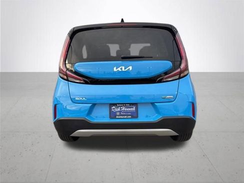 Used 2024 Kia Soul EX image 6