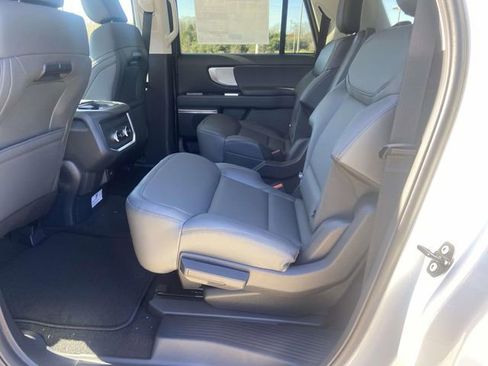 New 2026 Ford Expedition Max Active image 9