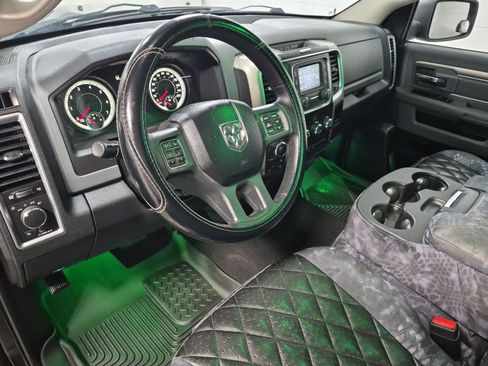 Used 2014 RAM 1500 Classic SLT AWD/4WD image 17