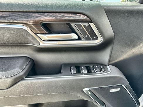 New 2026 GMC Sierra 1500 SLT w/ SLT Premium Package image 15