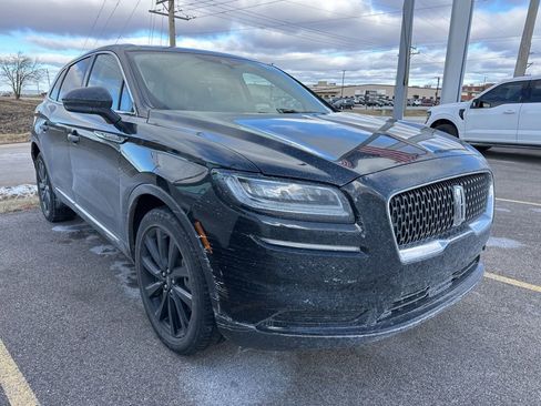 Used 2022 Lincoln Nautilus Reserve w/ Monochromatic Package image 4