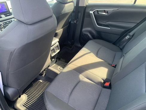 Used 2025 Toyota RAV4 XLE AWD/4WD image 14