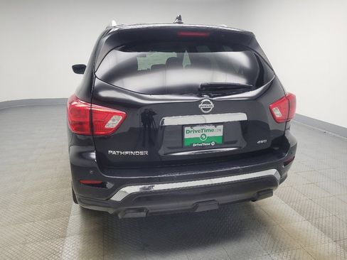 Used 2019 Nissan Pathfinder S image 6