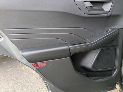 Used 2025 Ford Escape Active image 29