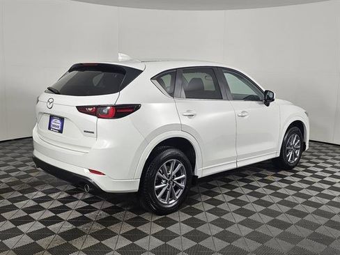 Used 2024 MAZDA CX-5 AWD 2.5 S w/ Select Package image 3