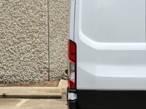 Used 2020 Ford Transit 250 Medium Roof RWD image 36