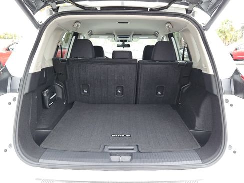 New 2026 Nissan Rogue SV FWD image 6