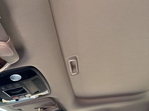 Used 2024 Kia Carnival SX Prestige image 28