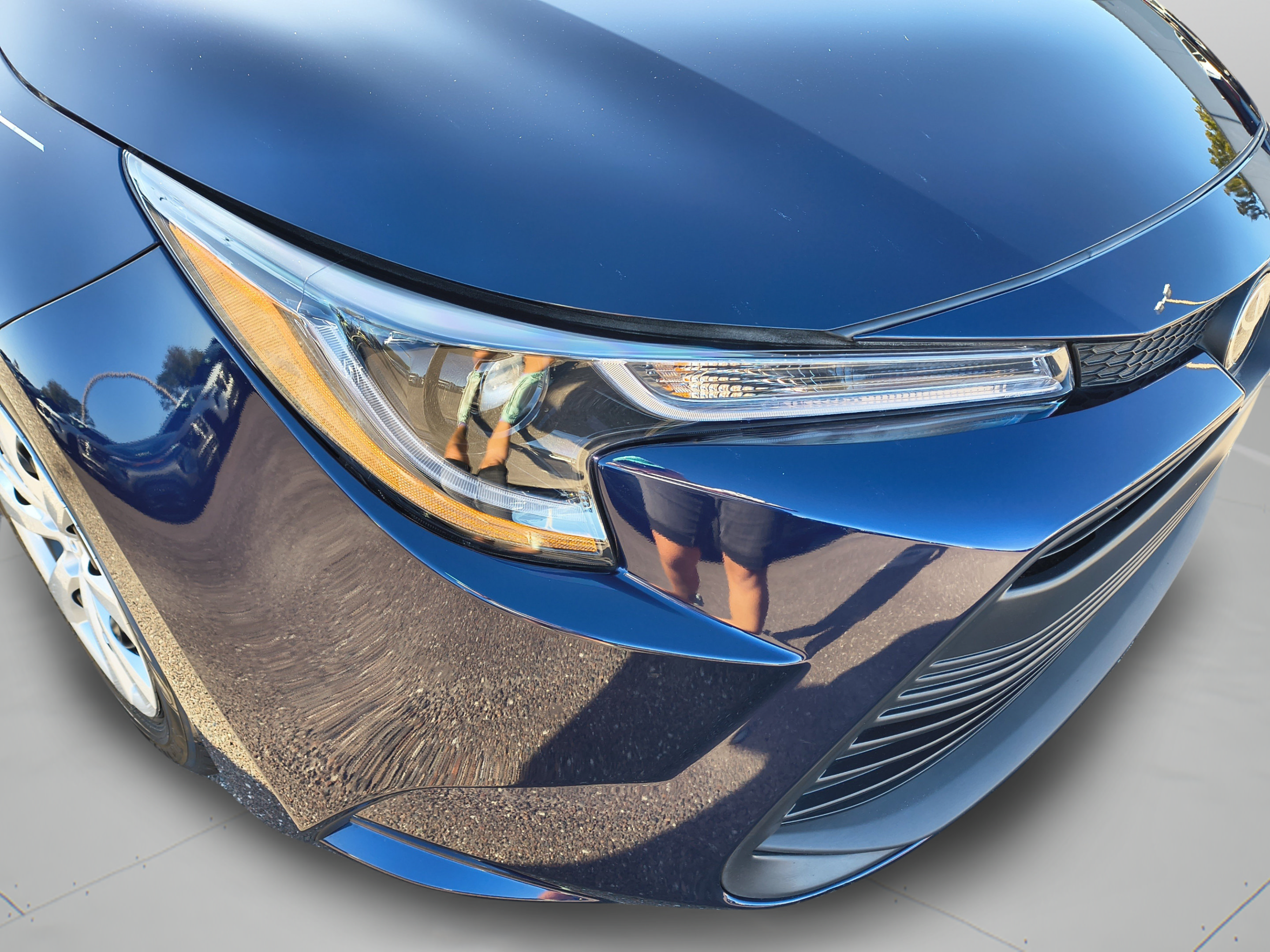 Used 2024 Toyota Corolla LE FWD image 30