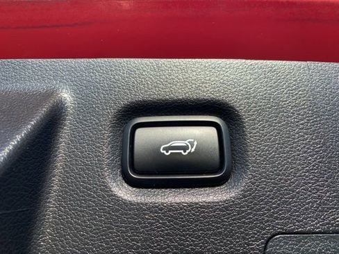 Used 2023 Hyundai Santa Fe SEL image 13