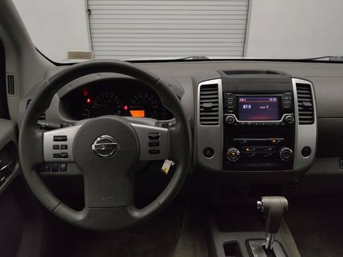 Used 2018 Nissan Frontier SV RWD image 22