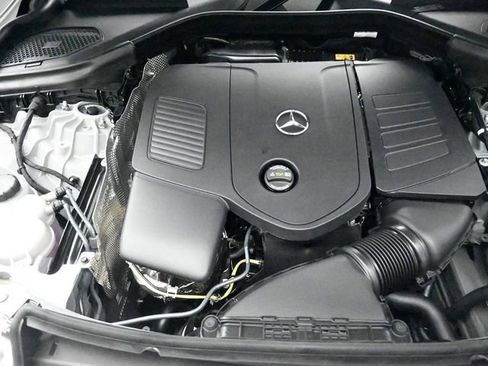 Used 2026 Mercedes-Benz GLC 300 image 33