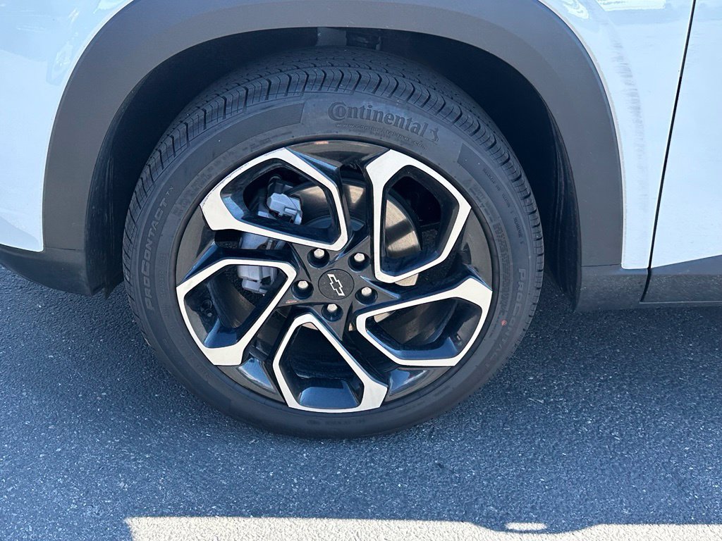 Certified 2026 Chevrolet Trax RS w/ Driver Confidence Package FWD image 16