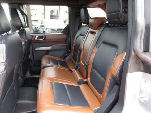 Used 2023 Ford Bronco Outer Banks AWD/4WD image 23