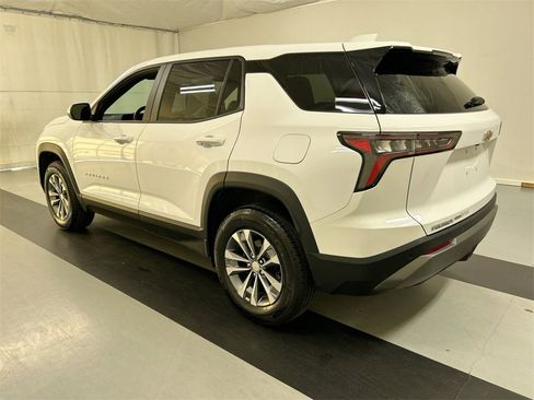 New 2026 Chevrolet Equinox LT w/ Convenience Package II image 5