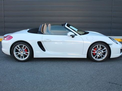 Used 2015 Porsche Boxster S image 8
